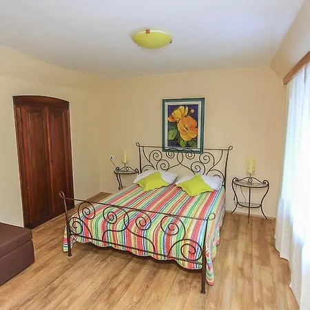 דירה Apartment&rooms Savonari - Two Bedroom With Terrace אורסאץ