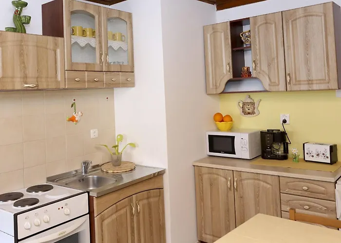 Apartment&rooms Savonari - Two Bedroom With Terrace Apartament *