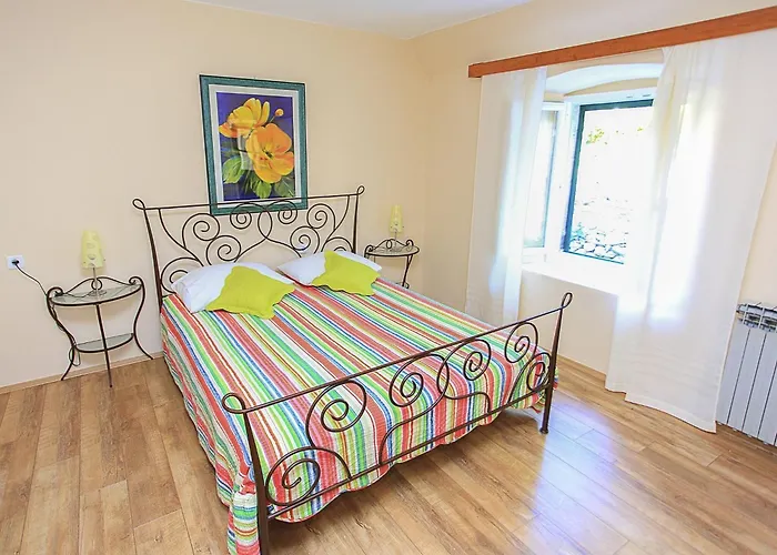 Apartament Apartment&rooms Savonari - Two Bedroom With Terrace